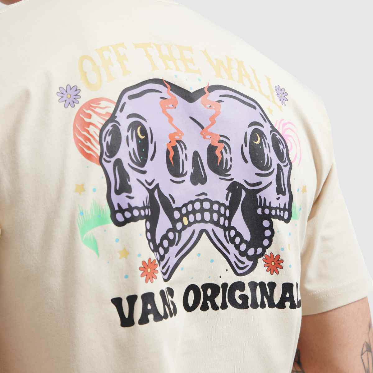 Vans – Stenfärgad t-shirt med skull void-motiv