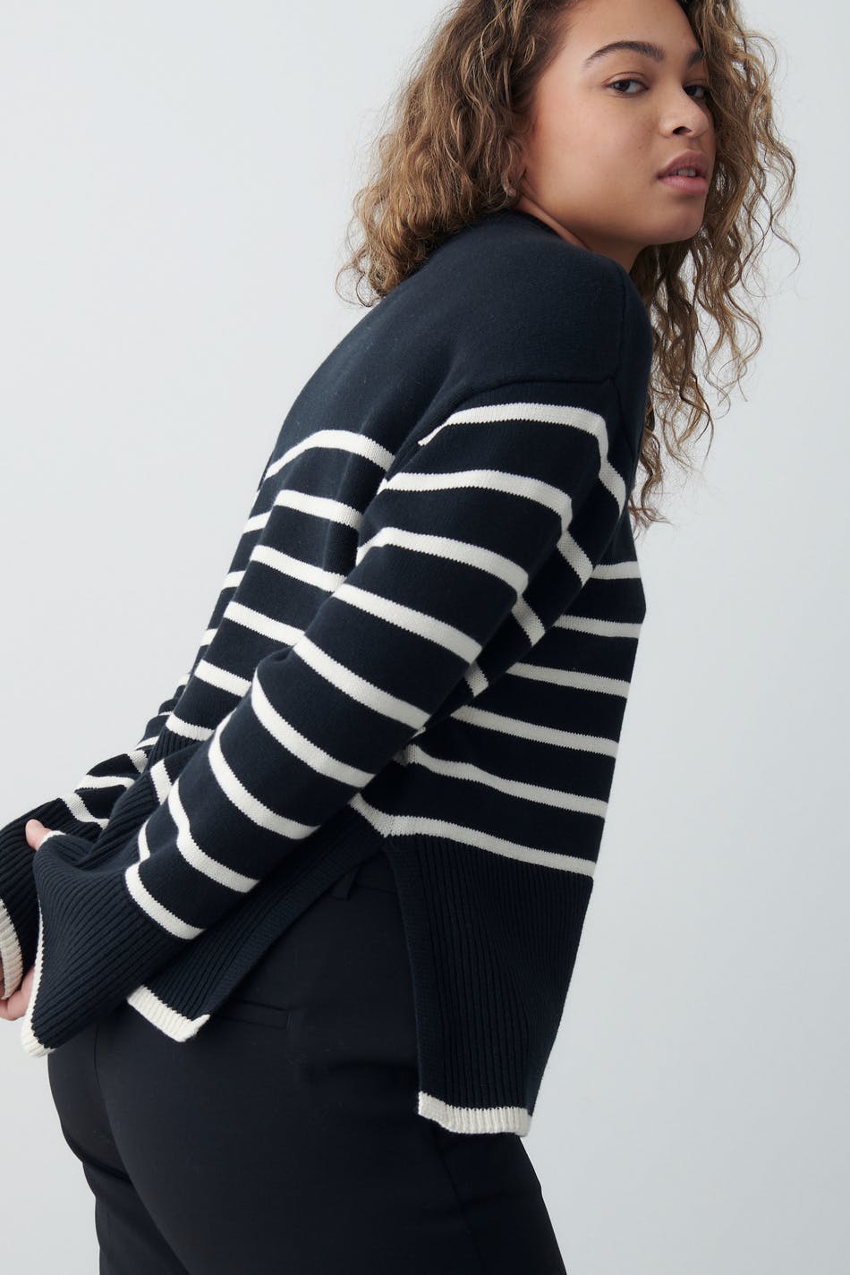 Mira knitted sweater