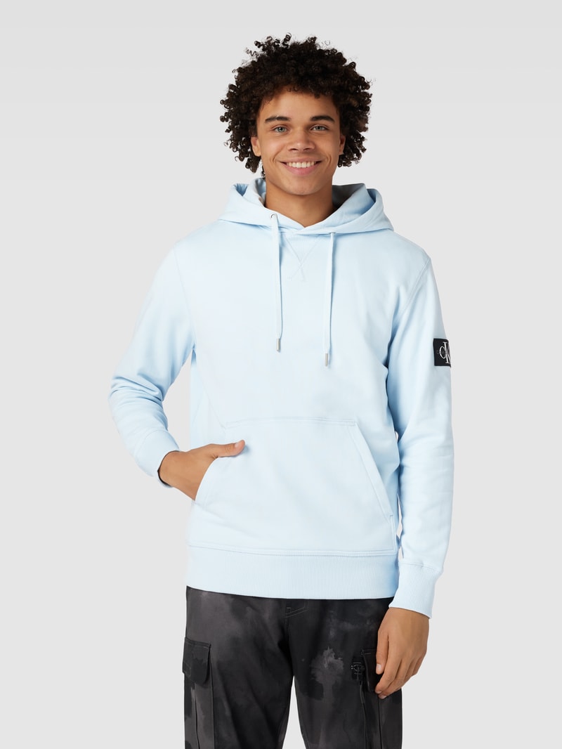 Hoodie mit Label-Detail in hellblau