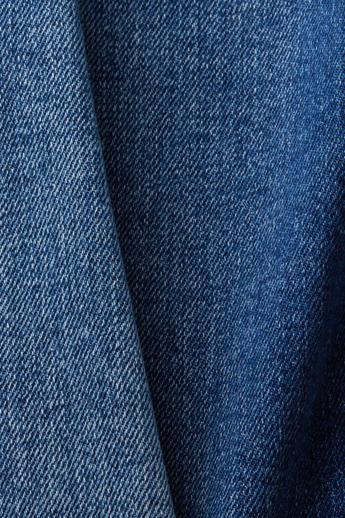Schmal zulaufende Jeans mit recycelter Baumwolle