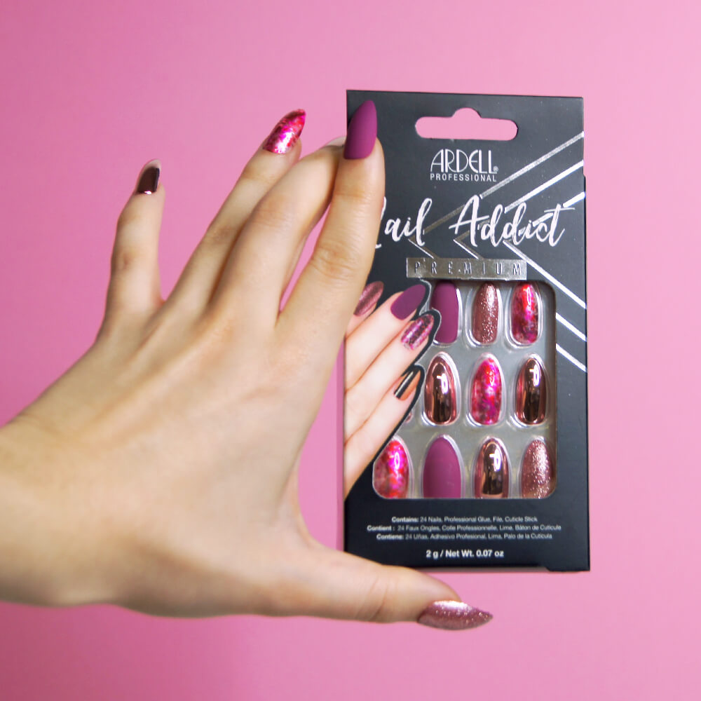 Ardell Nail Addict Chrome Pink Foil Faux-ongles prêt à poser Ardell avec accessoires