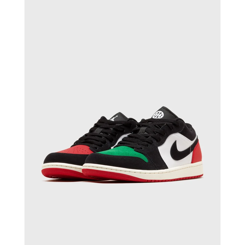 NIKE JORDAN 1 Low Quai 54 FQ6703-100 / weiss