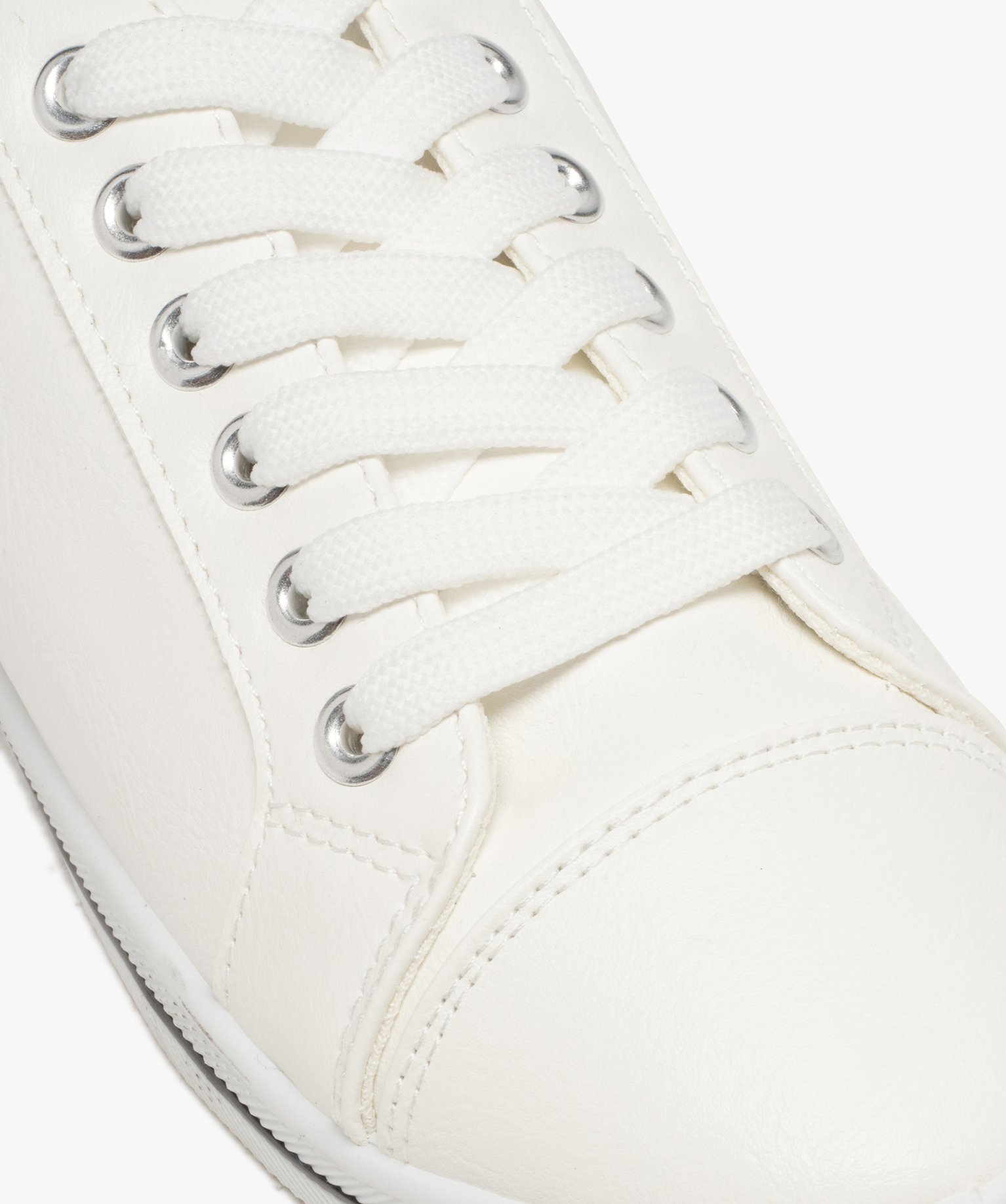 Baskets femme unies à semelle fine et fermeture lacets blanc | GEMO