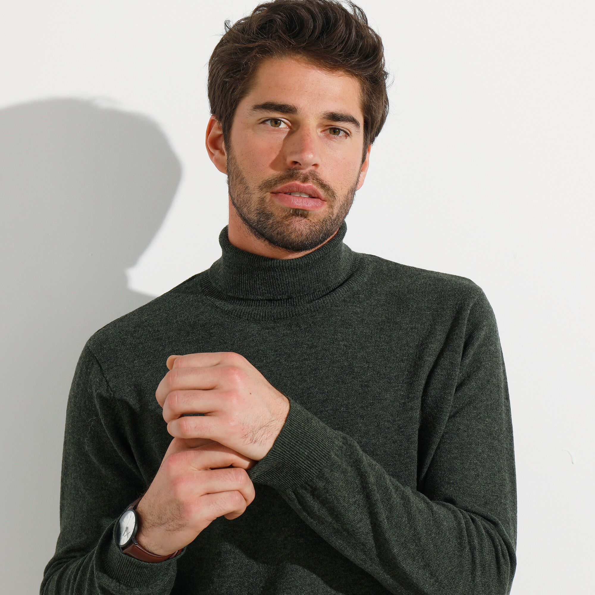 Pull col roulé en laine mélangée