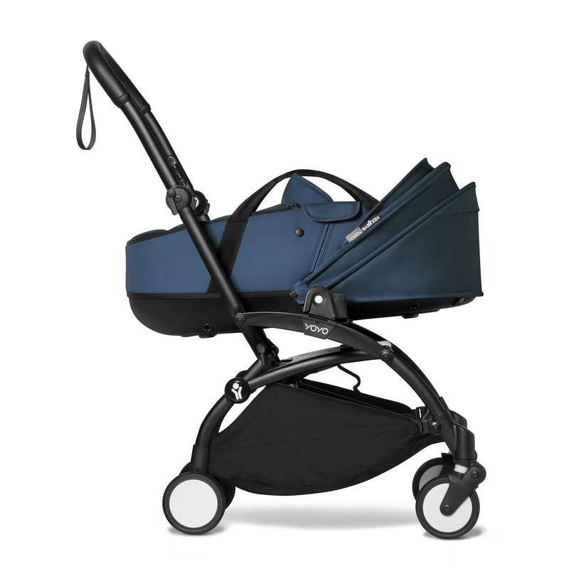 Poussette Yoyo2 4 roues châssis noir nacelle bleu marine Babyzen