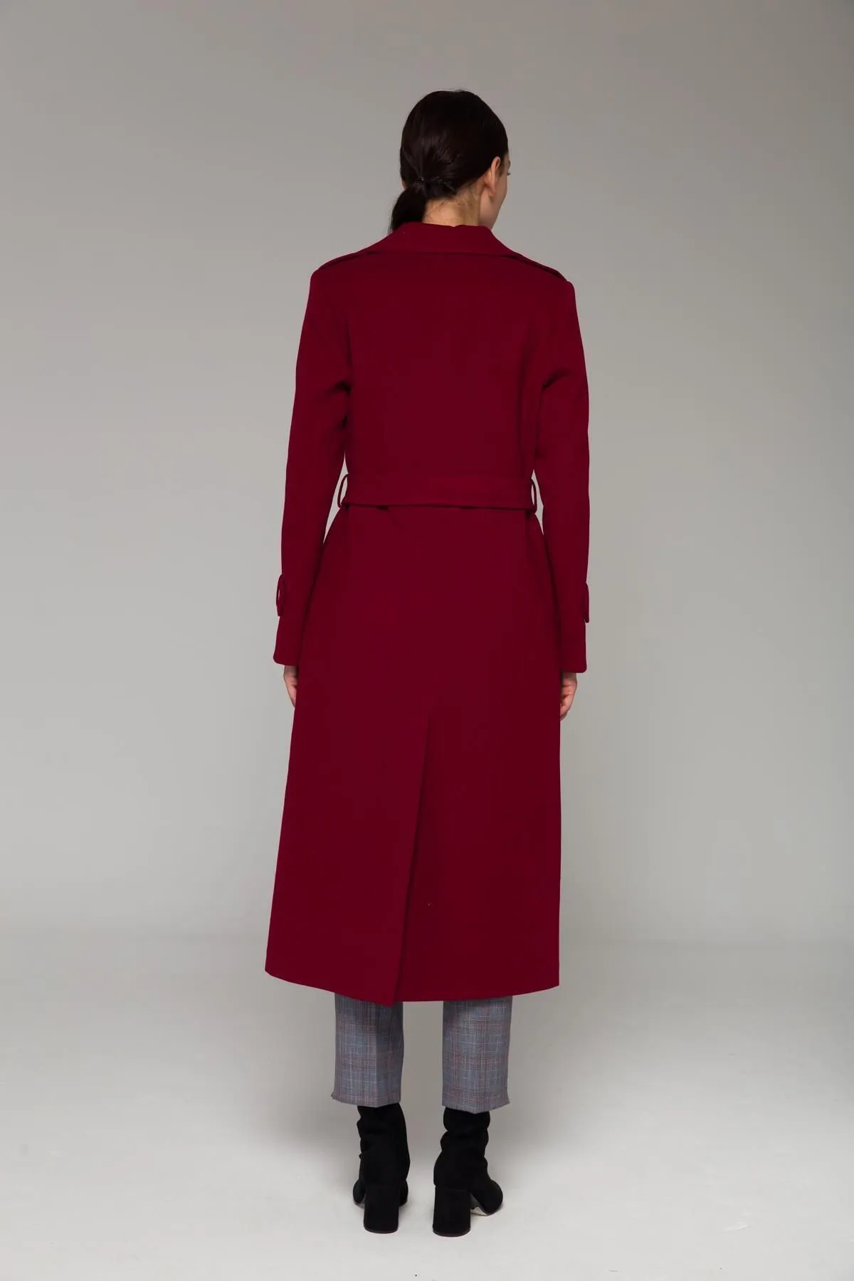 Olcay  Mittellanger Mantel mit Umhang und Epaulette, detailliertem Druckknopfverschluss, Fez 3771