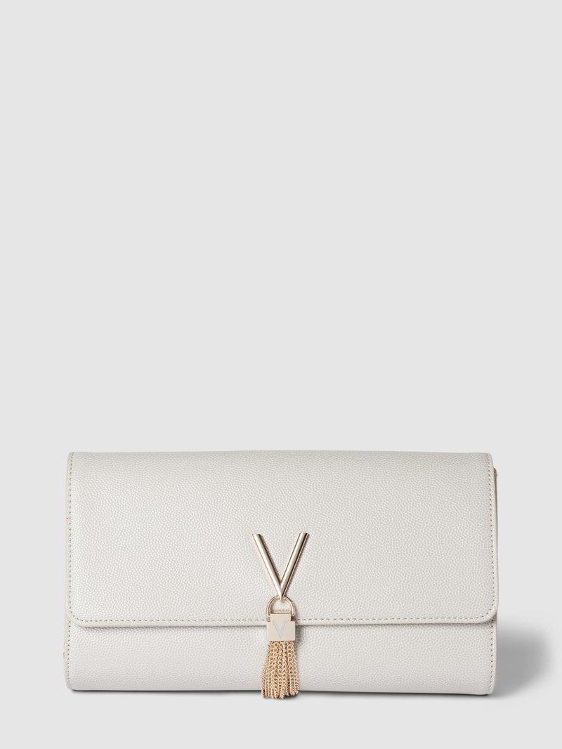 Clutch mit Label-Applikation Modell 'DIVINA' in weiß