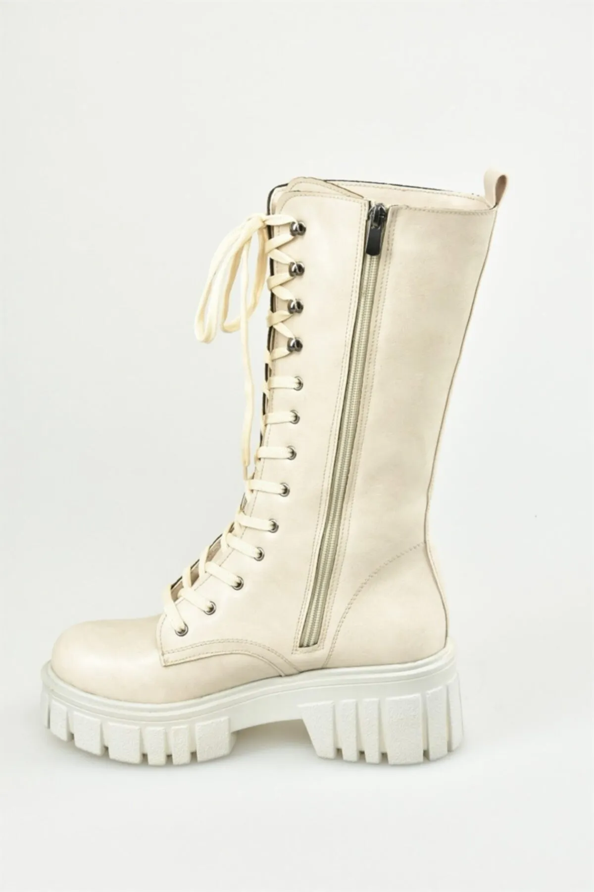 Fox Shoes  Beige Damenstiefel mit dicken Sohlen L996081009