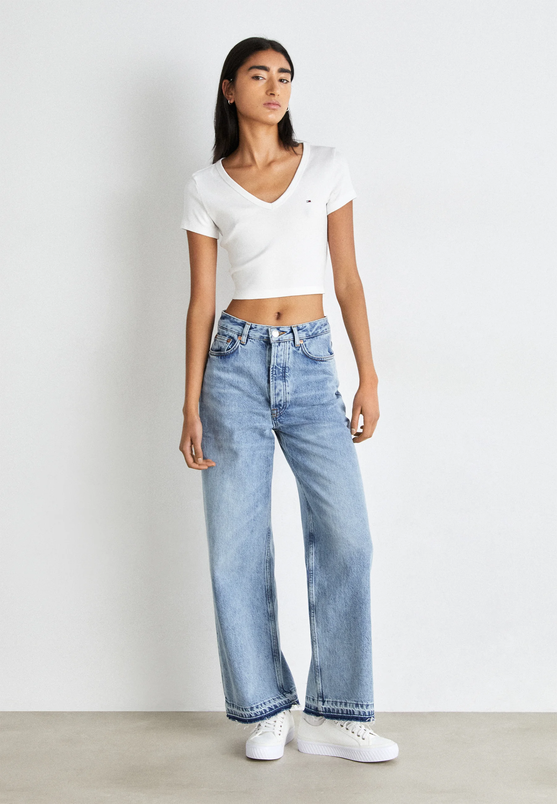 Tommy Jeans SLIM ESSENTIAL - Camiseta básica