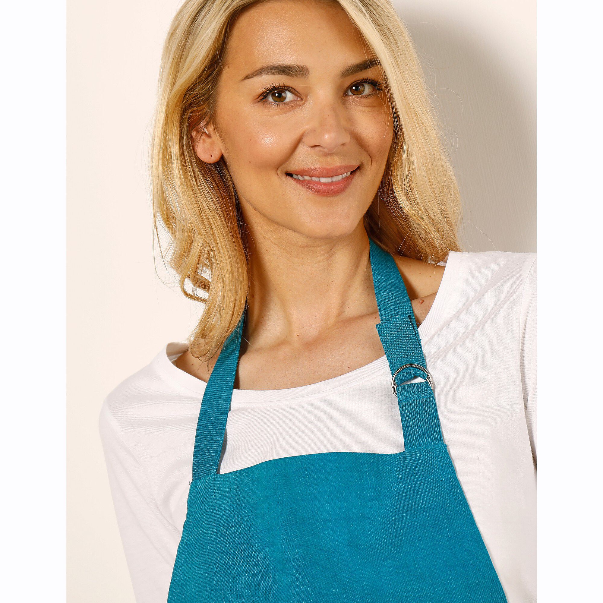 Tablier de cuisine uni forme bavette