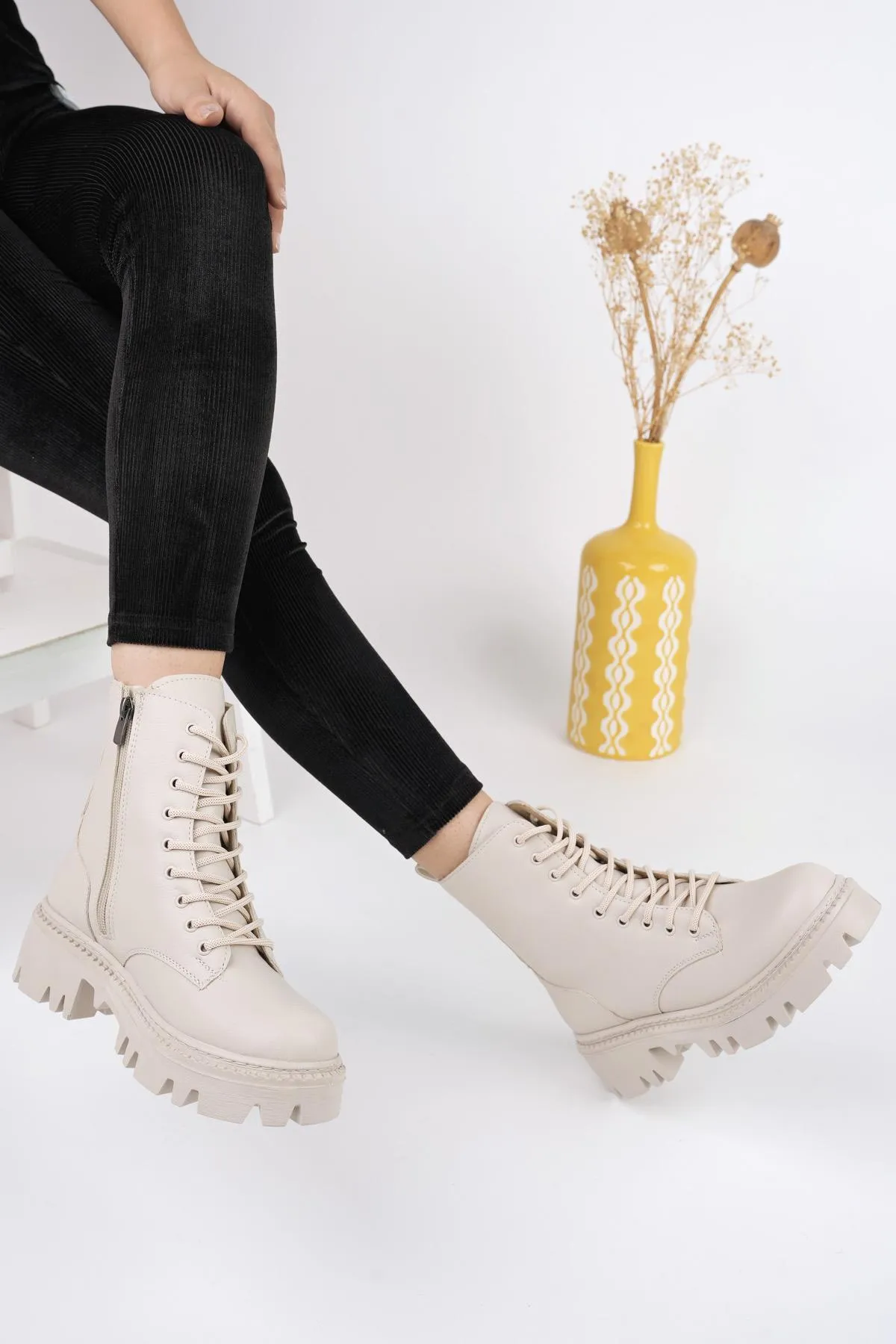 MUGGO  Dombas garantierte Damen-Schnürstiefel