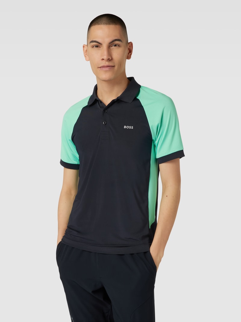 Poloshirt mit Label-Detail Modell 'Pauletech' in marineblau