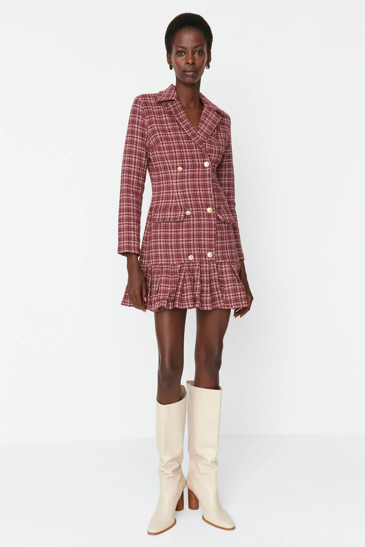 Trendyol Collection  Mehrfarbiges Kleid aus gewebtem Tweed mit Volants und Knöpfen und Volants TWOAW23EL00870