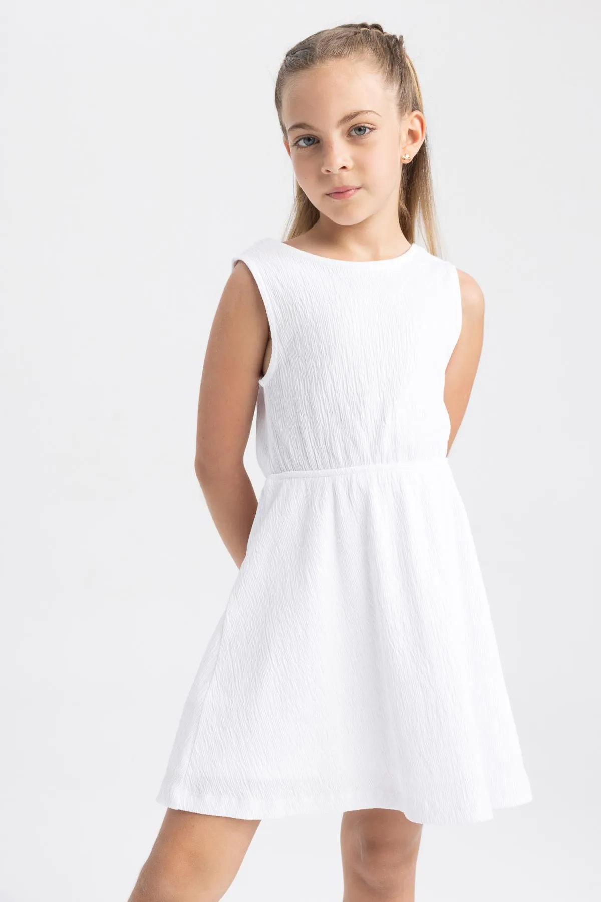 DeFacto  Ärmelloses Kleid mit Rückendetail für Mädchen A1462a823hs