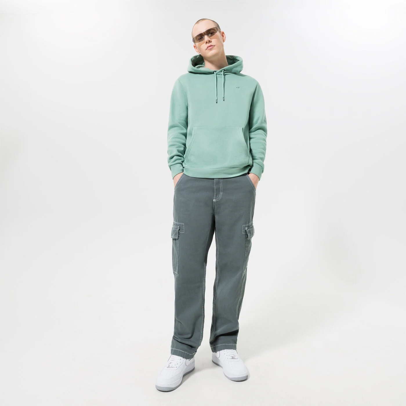 CONFRONT HOODIE GREEN Grün