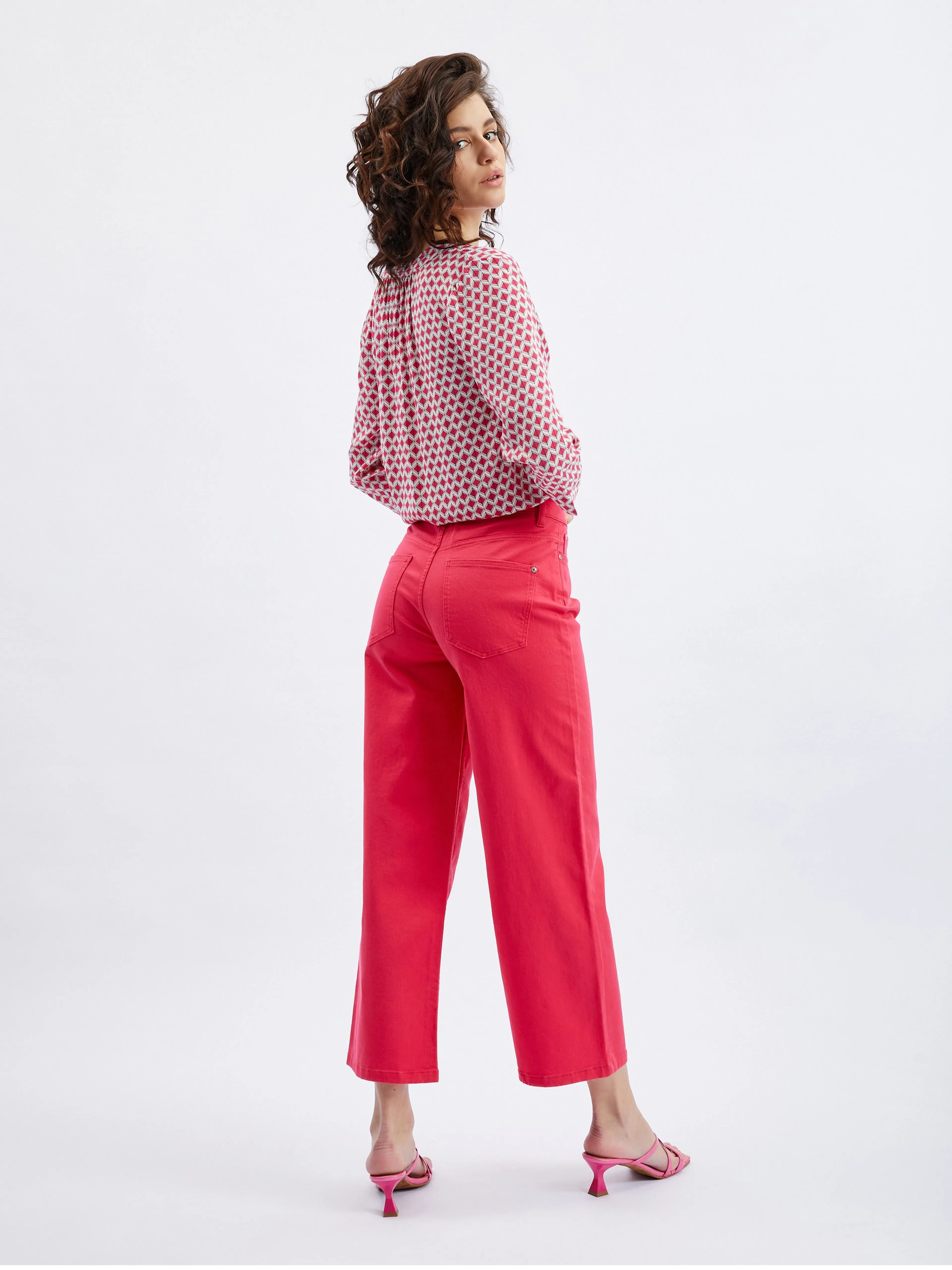 Dunkelrosa Damenjeans mit ausgestellter Passform ORSAY