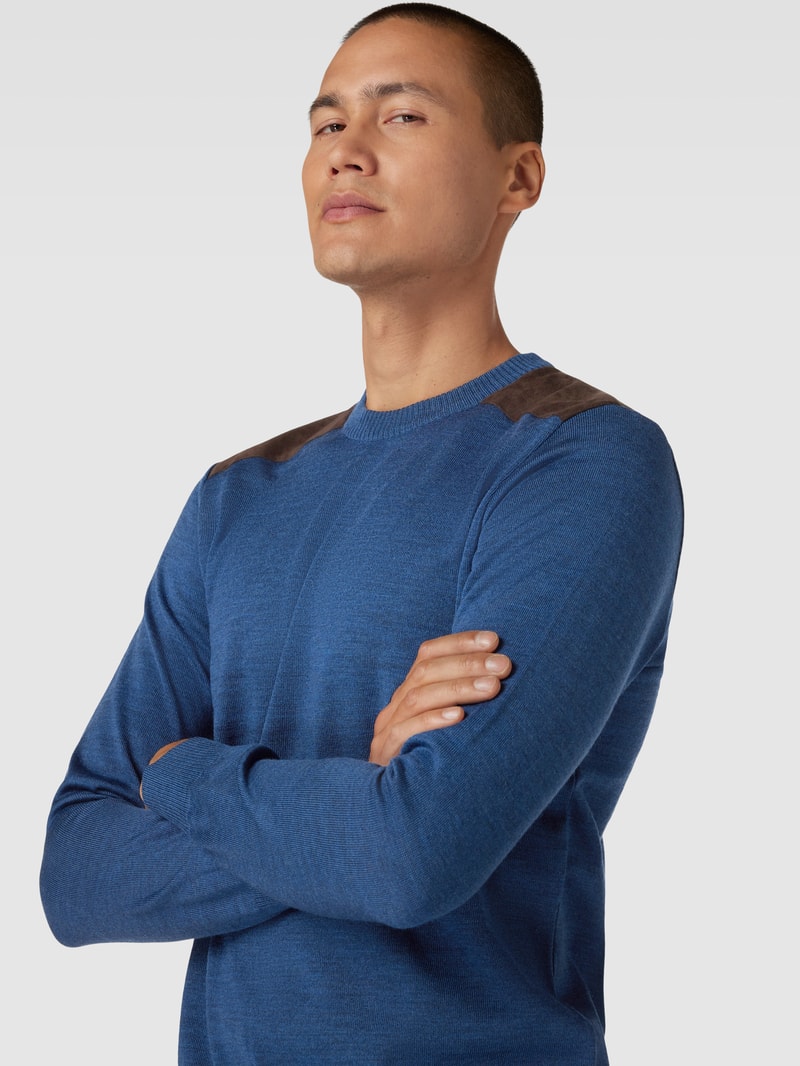 Strickpullover mit Kontraststreifen in jeans