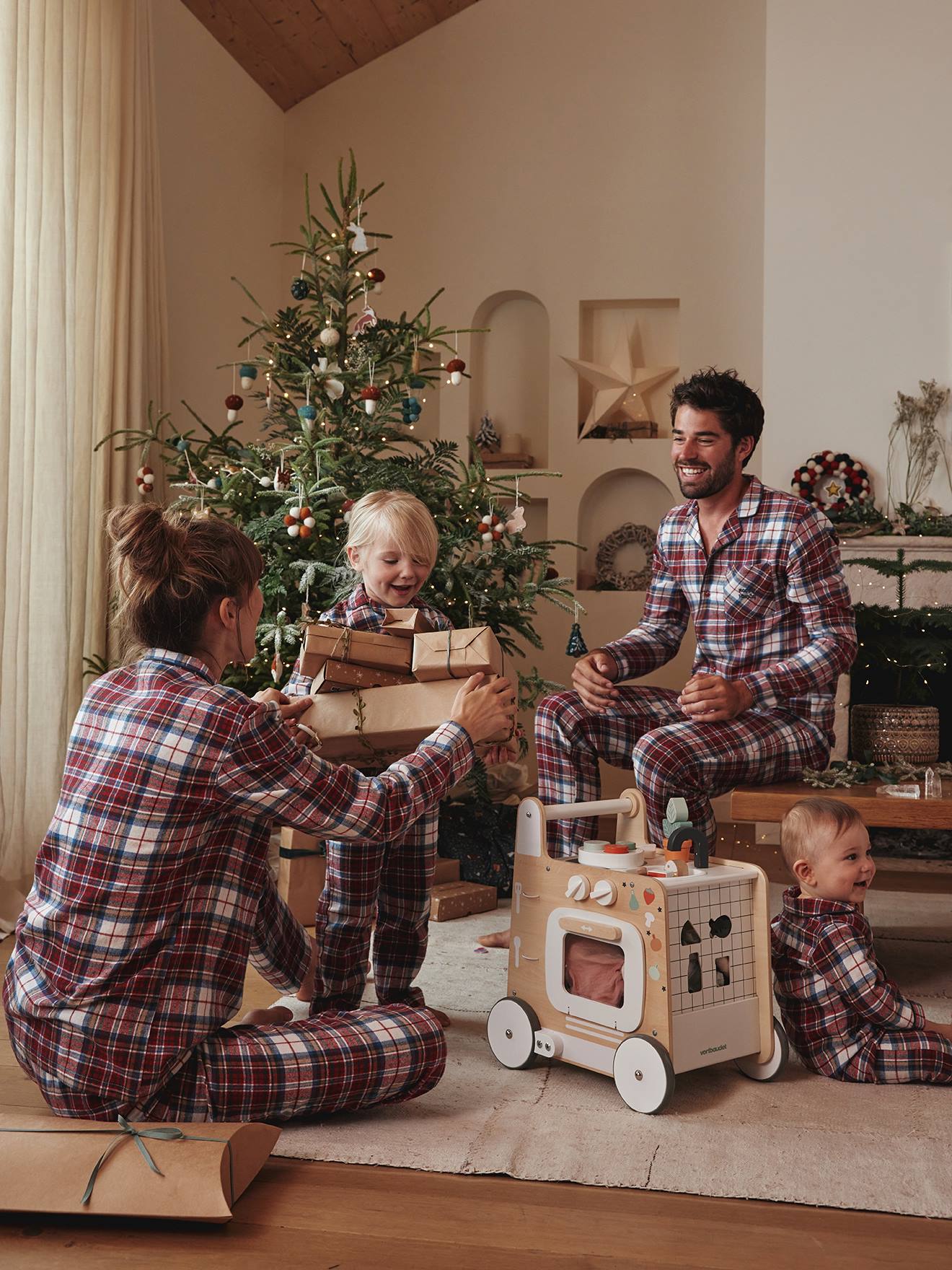 Vertbaudet Kinder Weihnachts-Schlafanzug - rot kariert