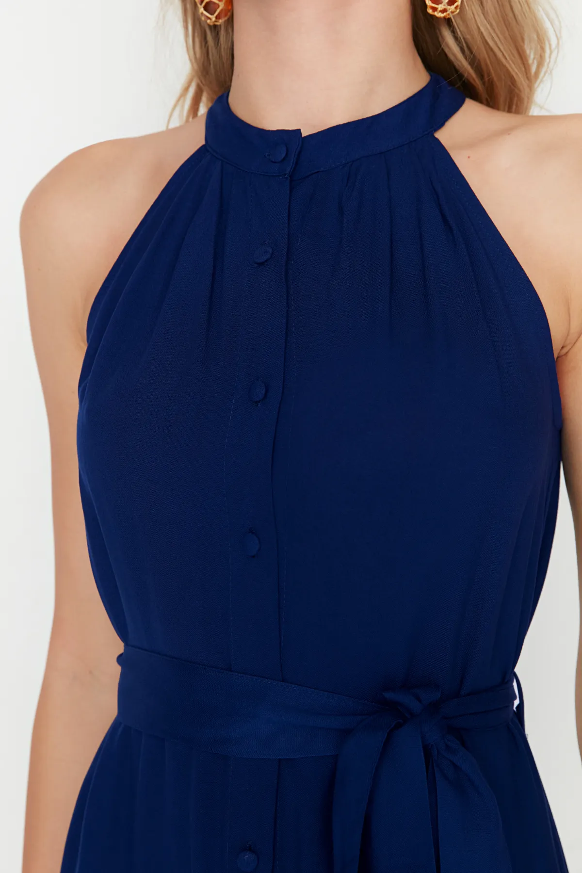 Trendyol Collection  Marineblaues Webkleid mit Bindedetail