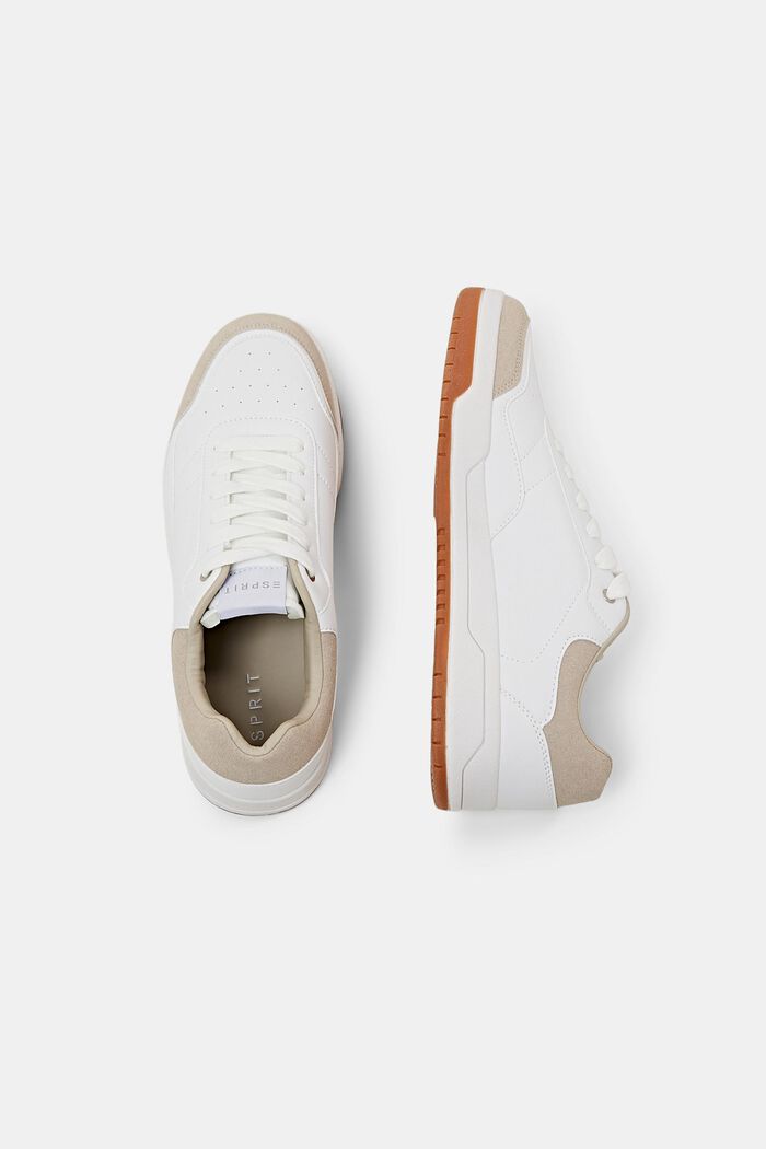 Sneakers in Lederoptik