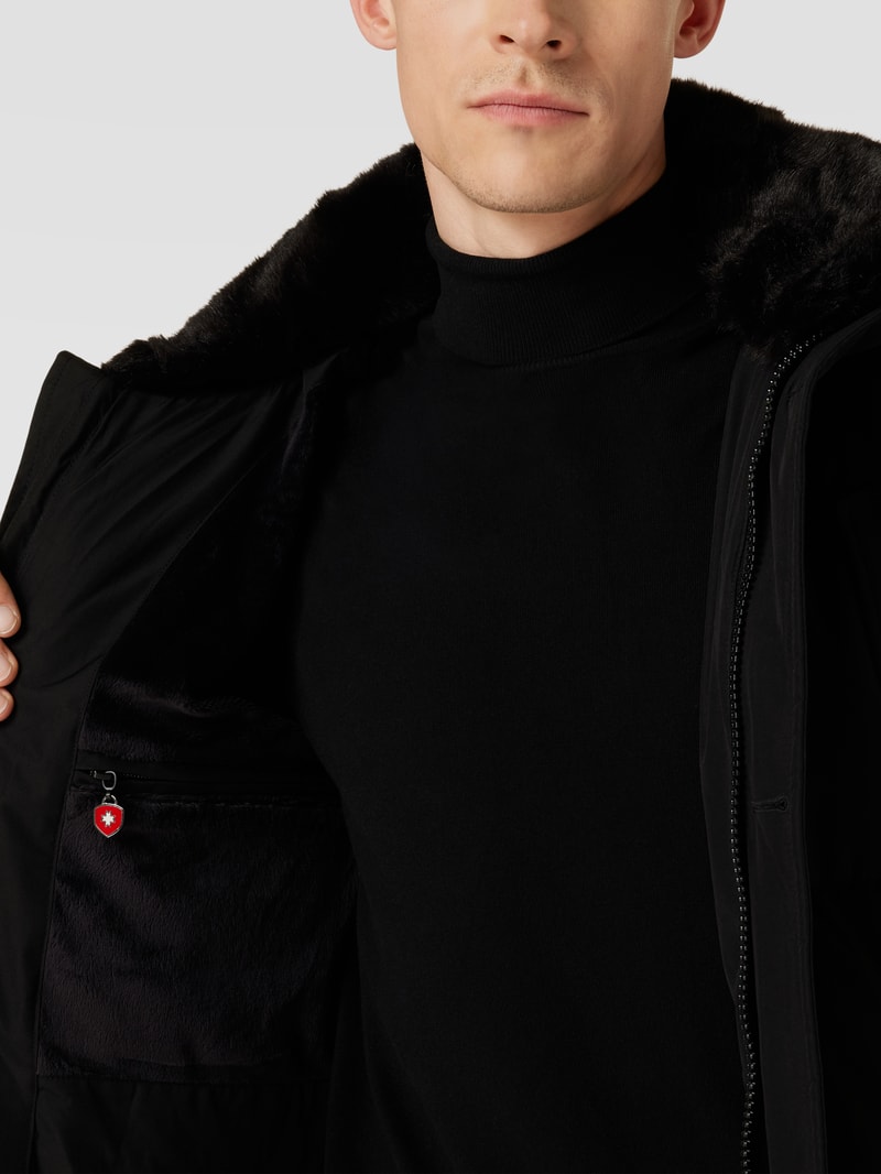 Steppjacke mit Label-Applikation Modell 'CENTAURI' in schwarz