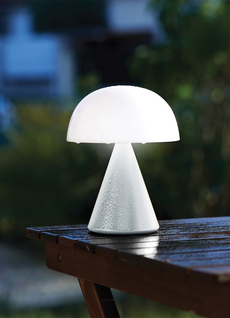 Lampă de masă wireless Lexon Mina, 17,8 x 14 cm (lungime x diametru).