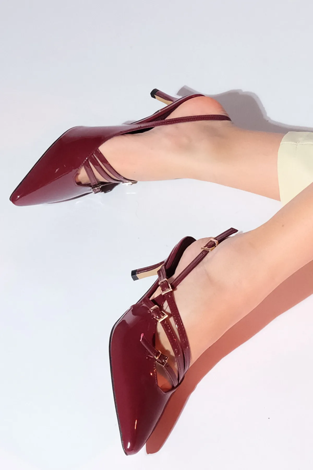 LuviShoes  MAGRA Bordeauxrote Lacklederschuhe für Damen mit Absatz
