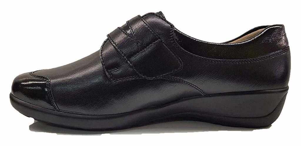 GOLDKRONE Sportliche Slipper schwarz
