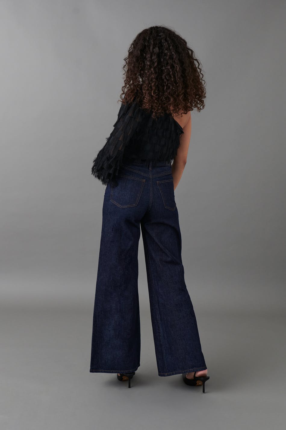 High and wide jeans