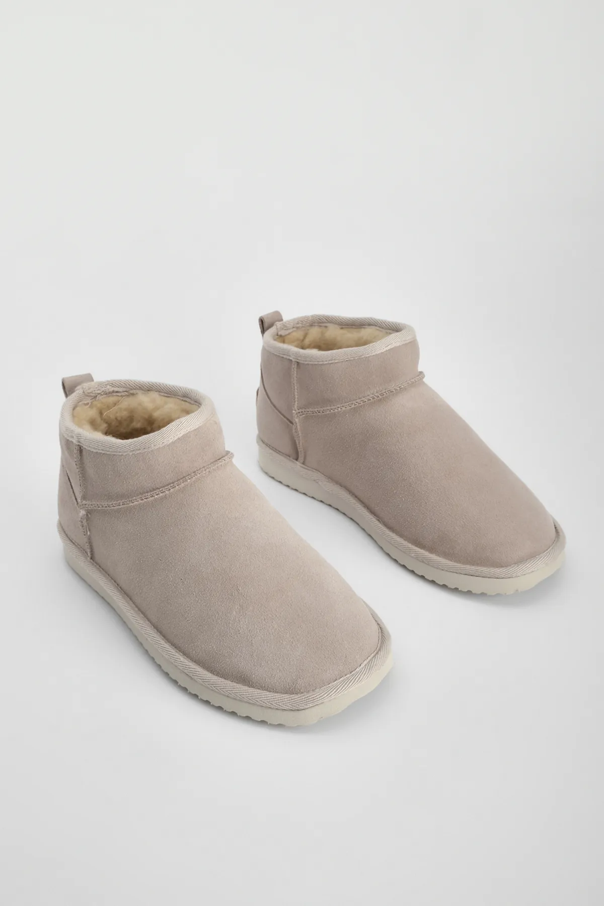 Marjin  Damen Stiefeletten aus echtem Leder mit Fell innen, Minigröße Rolen, Beige Wildleder