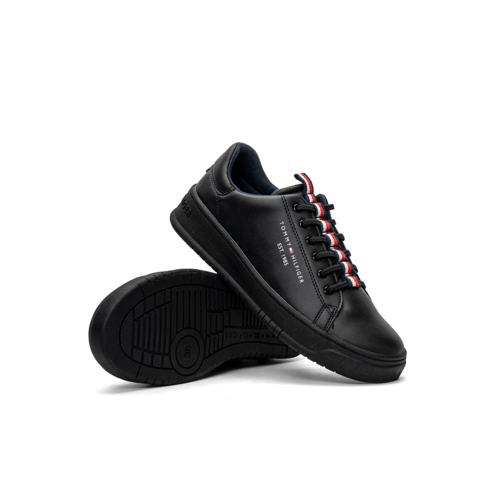 Tommy Hilfiger Low T3B4-32052-0193999 / schwarz
