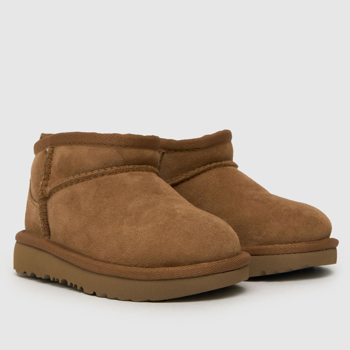 UGG kastanjiga klassiska ultra mini-stövlar för småbarn