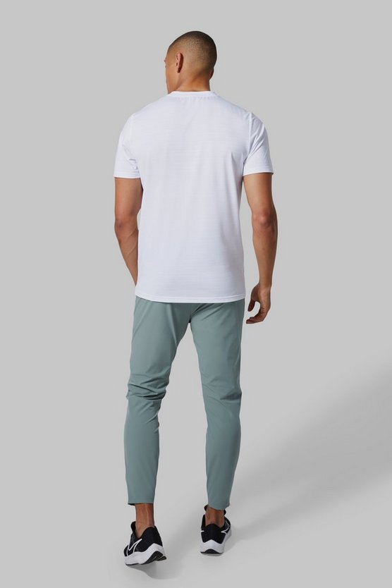 Man Active Lightweight Performance T-Shirt