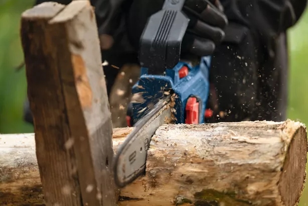 Fierăstrău circular fără fir Bosch Blue 06008D7100 GKE 18V-20, fără baterii și încărcător, în cutie