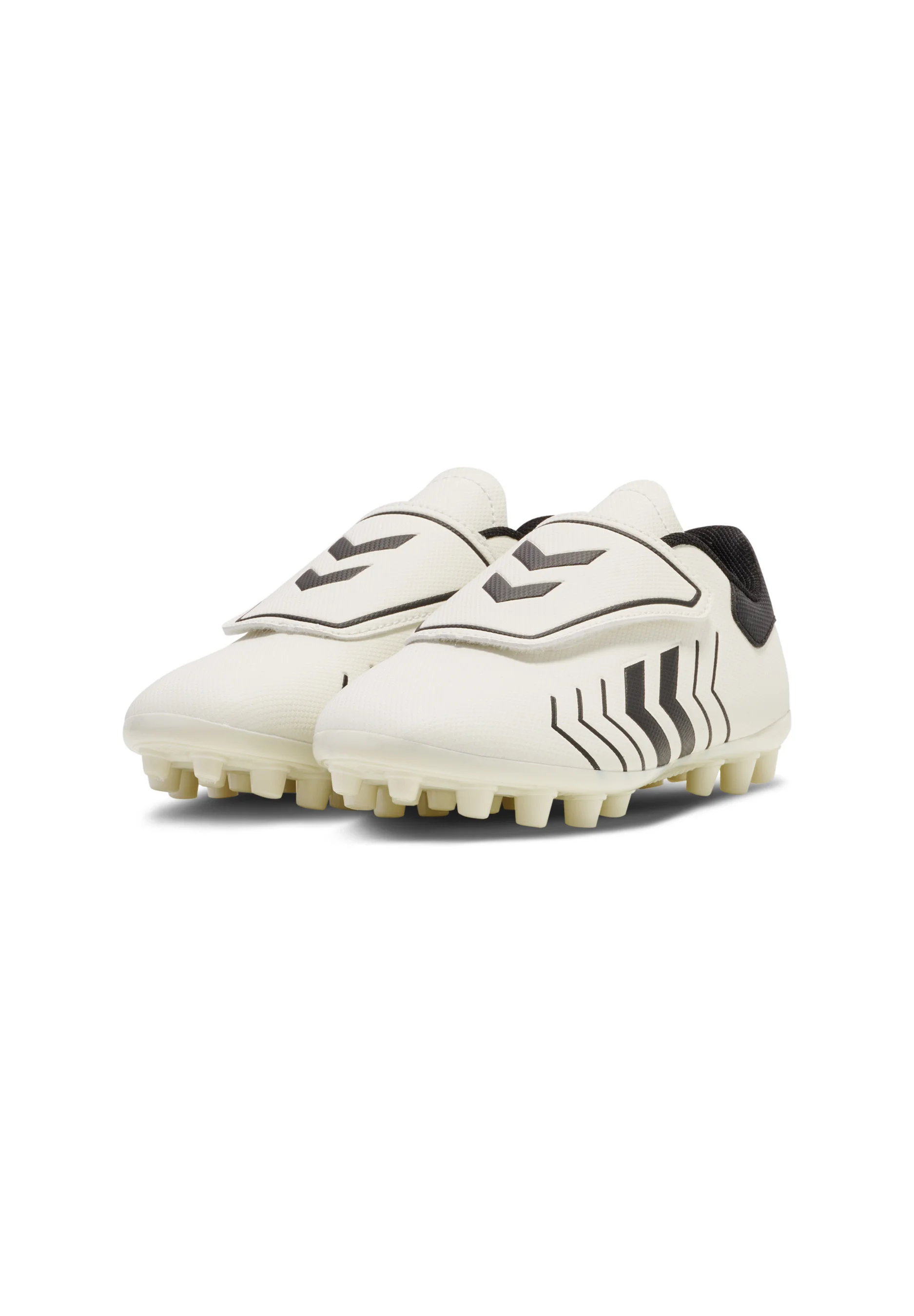 Hummel HATTRICK MG JR UNISEX - Botas de fútbol sala con tacos