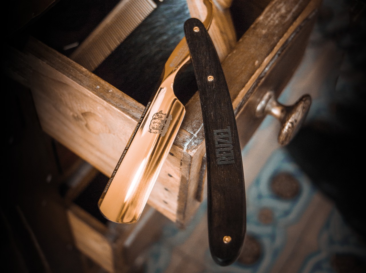 Golden Reuzel Razor Axe