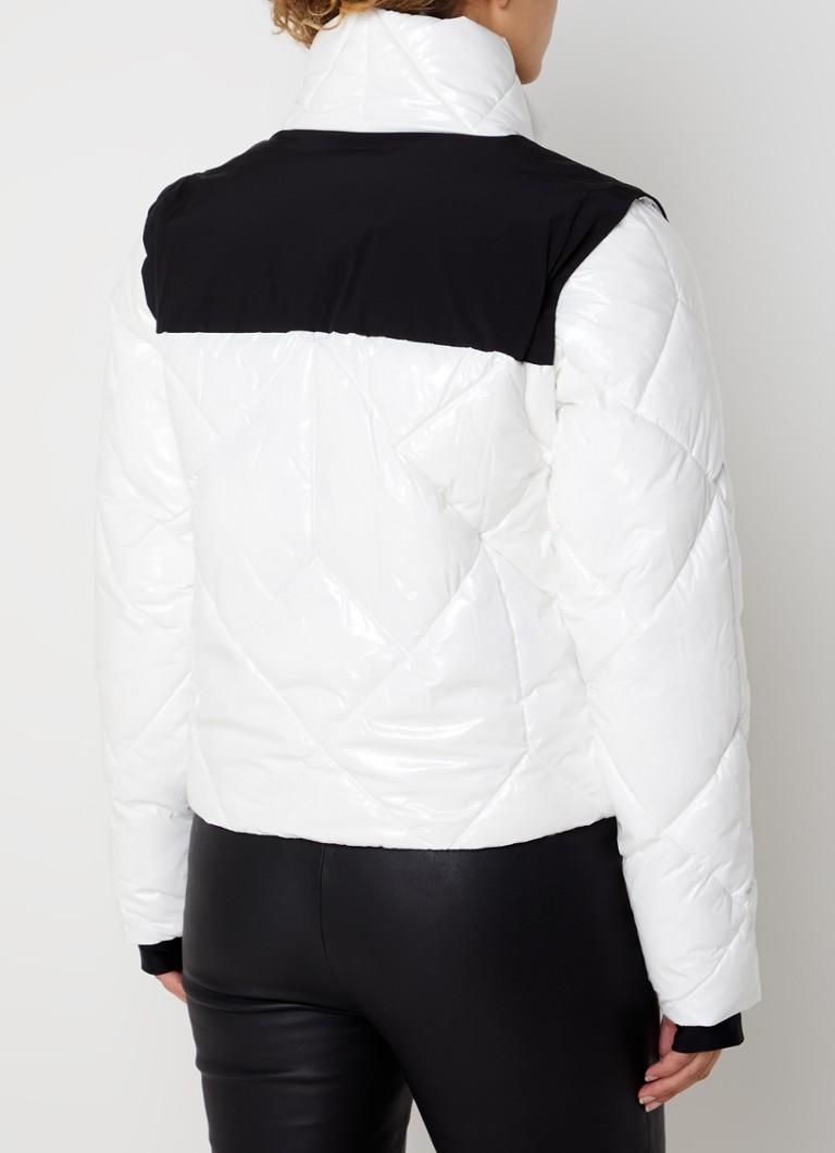 NIKKIE Uri Steppjacke mit Reißverschlusstaschen und glänzendem Finish