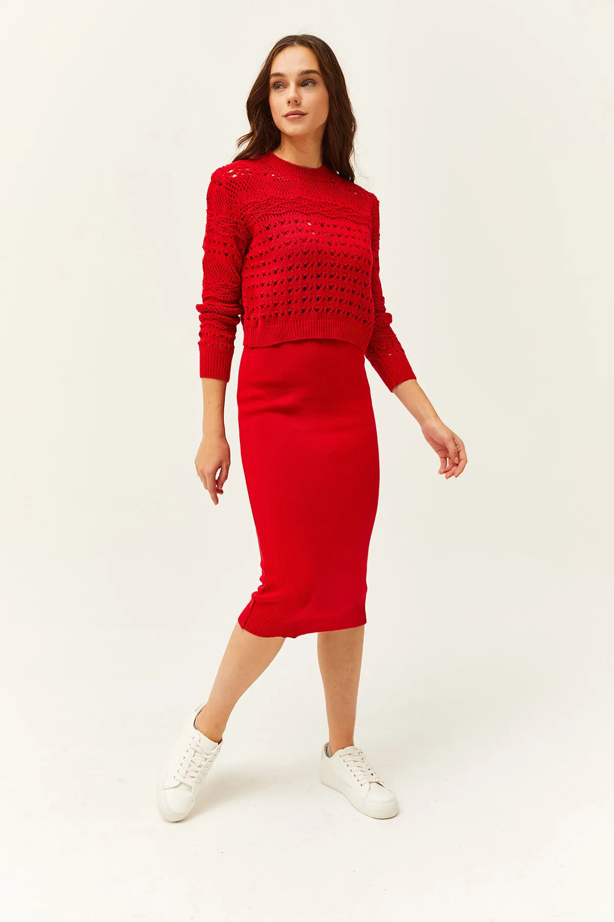 Olalook  Rotes Strickkleid mit dünnen Trägern für Damen, durchbrochener Pulloveranzug TKM-19000241