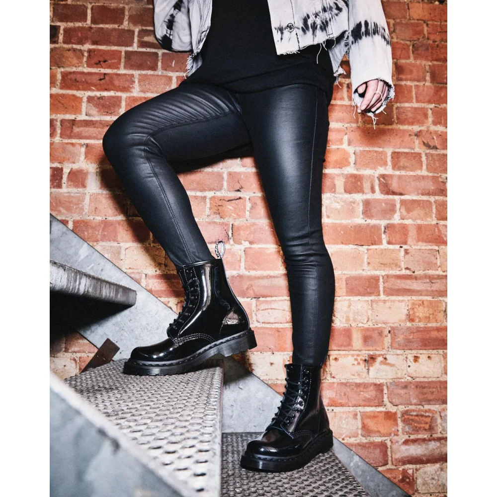 Dr. Martens 1460 Mono Patent 26728001 / schwarz