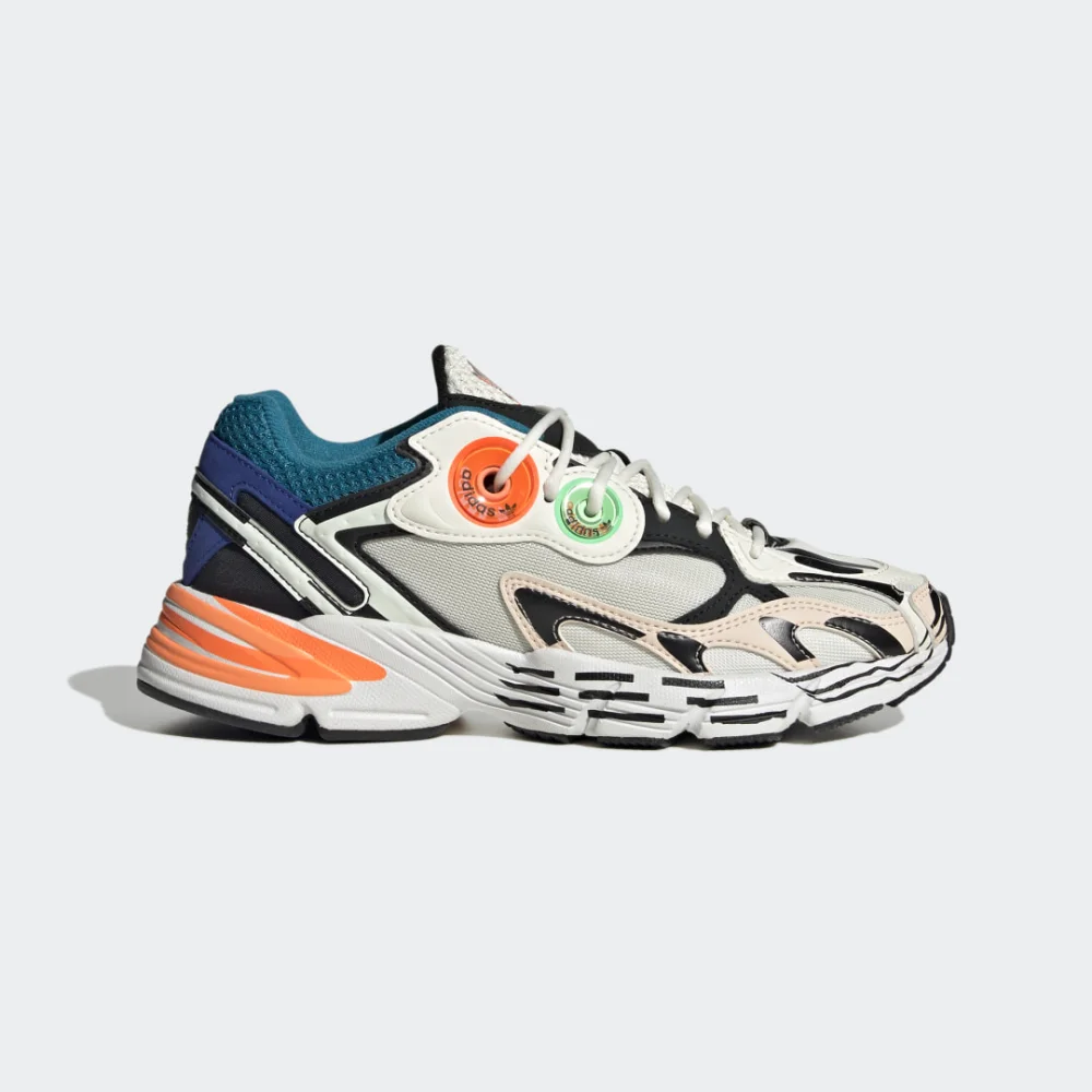 adidas Astir W ID9382 / weiss