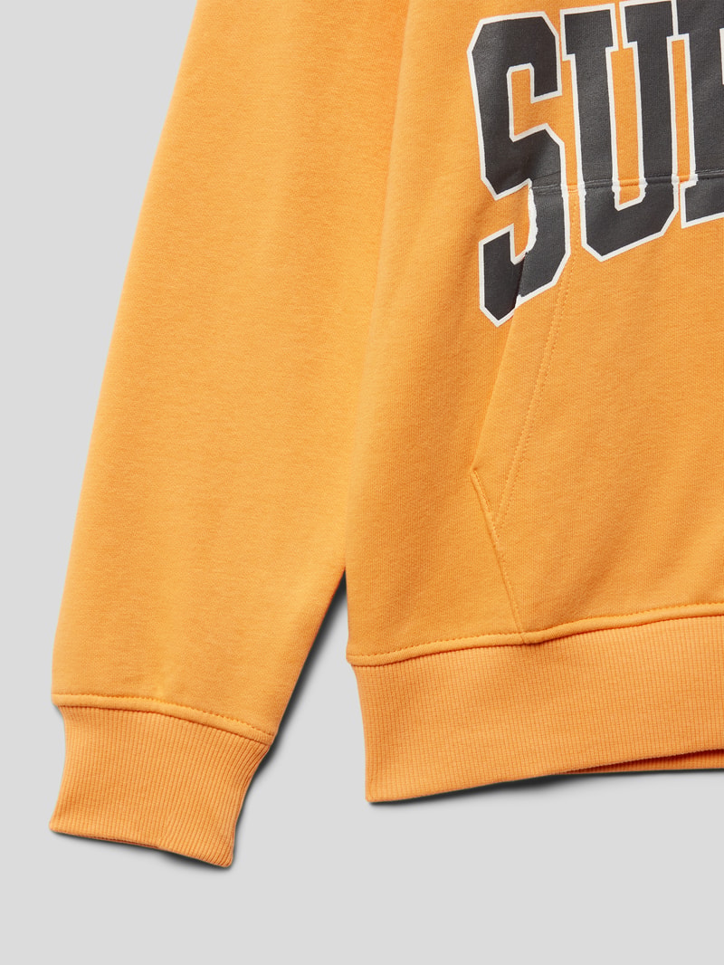 Hoodie mit Känguru-Tasche in orange