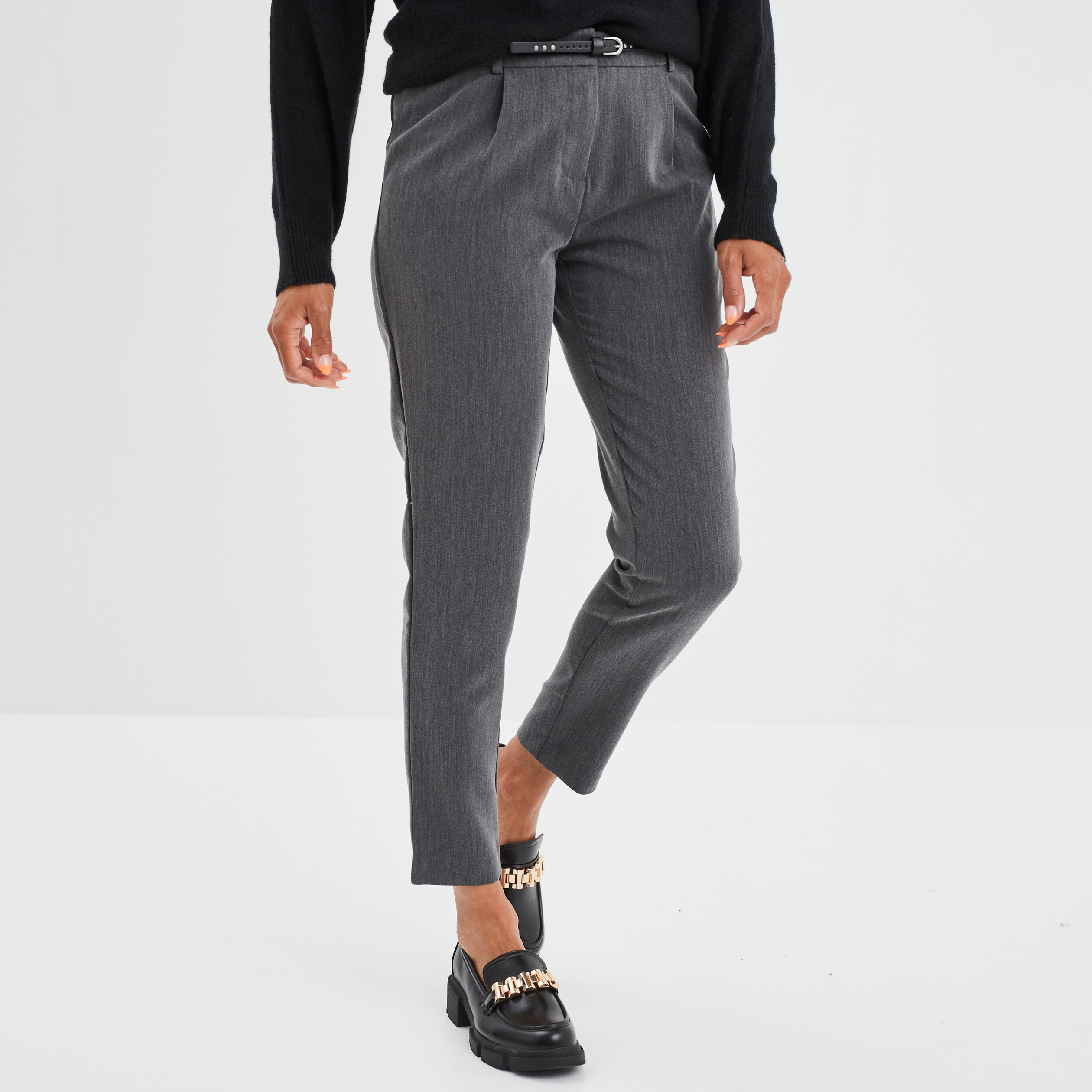 Pantalon carotte ceinturé 7 8ème gris foncé femme | La Halle