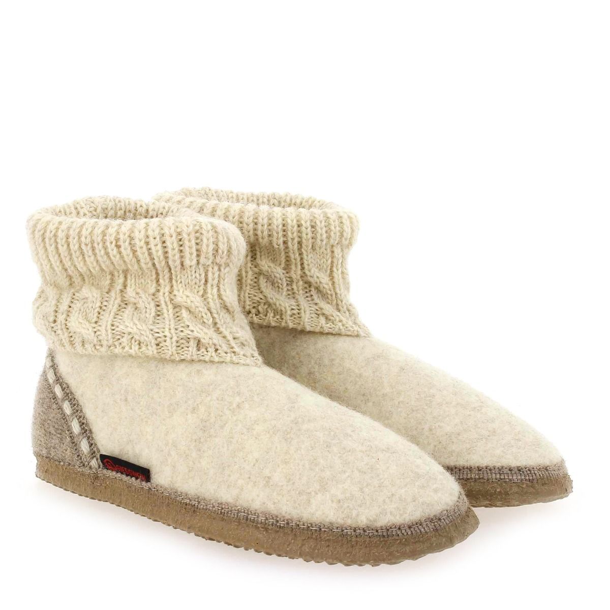 Giesswein  FREIBURG - Écru beige
