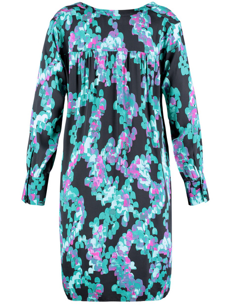 Ausgestelltes Printkleid