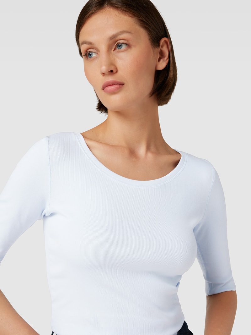 T-Shirt mit Rundhalsausschnitt in hellblau
