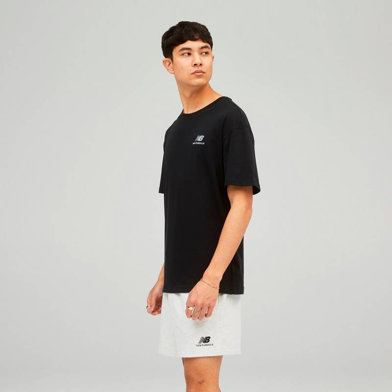 NEW BALANCE Essentials T-Shirt