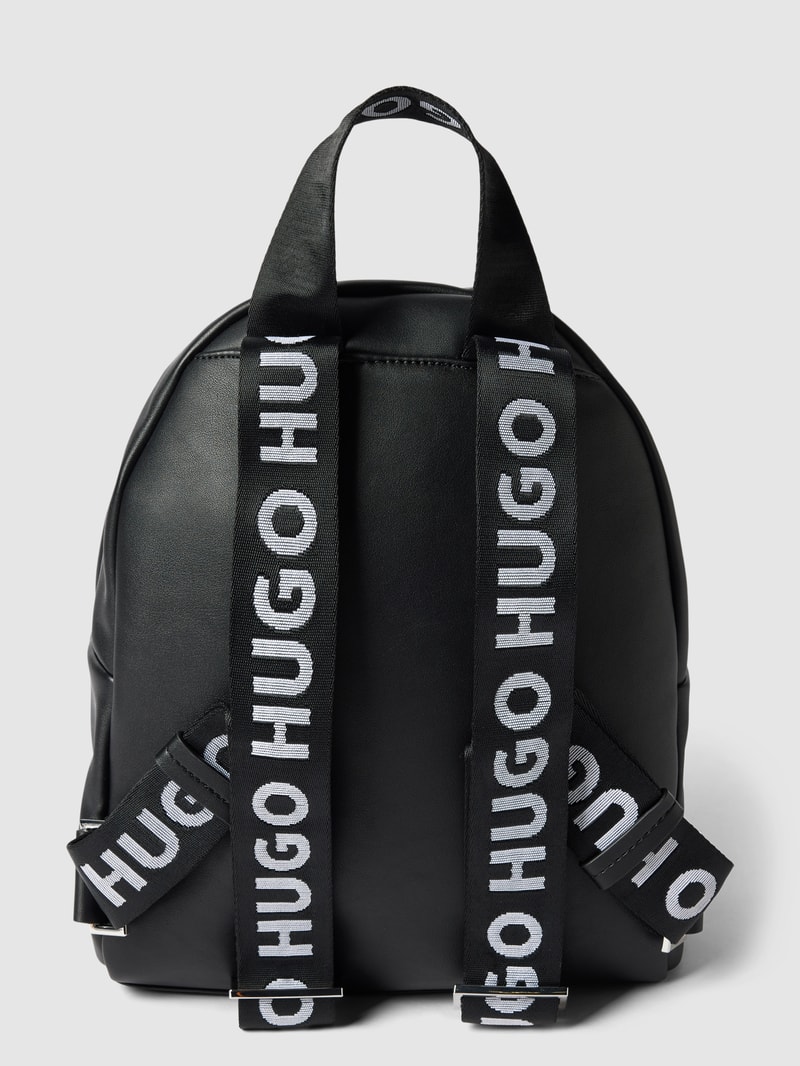 Rucksack mit Label-Prägung Modell 'Bel' in black