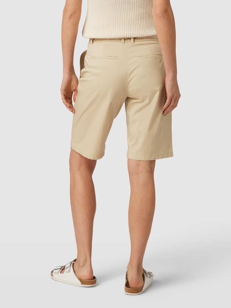 Bermudas mit Stoffgürtel in beige