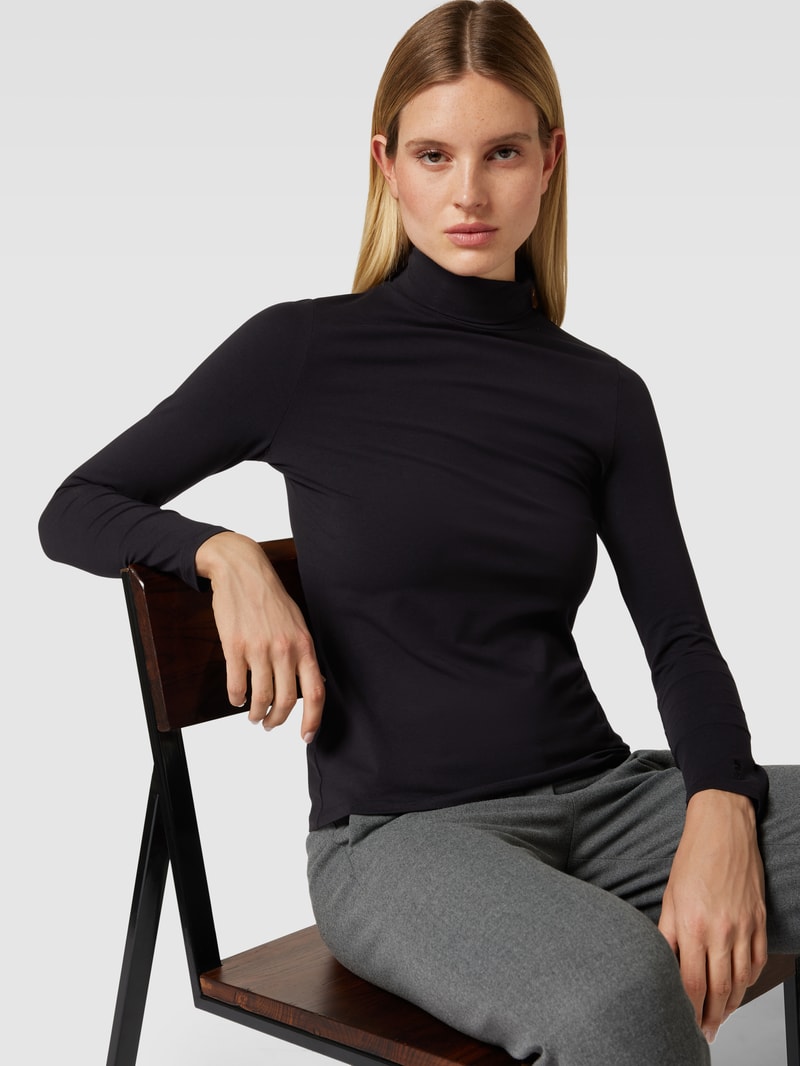 T-Shirt mit Stehkragen in schwarz