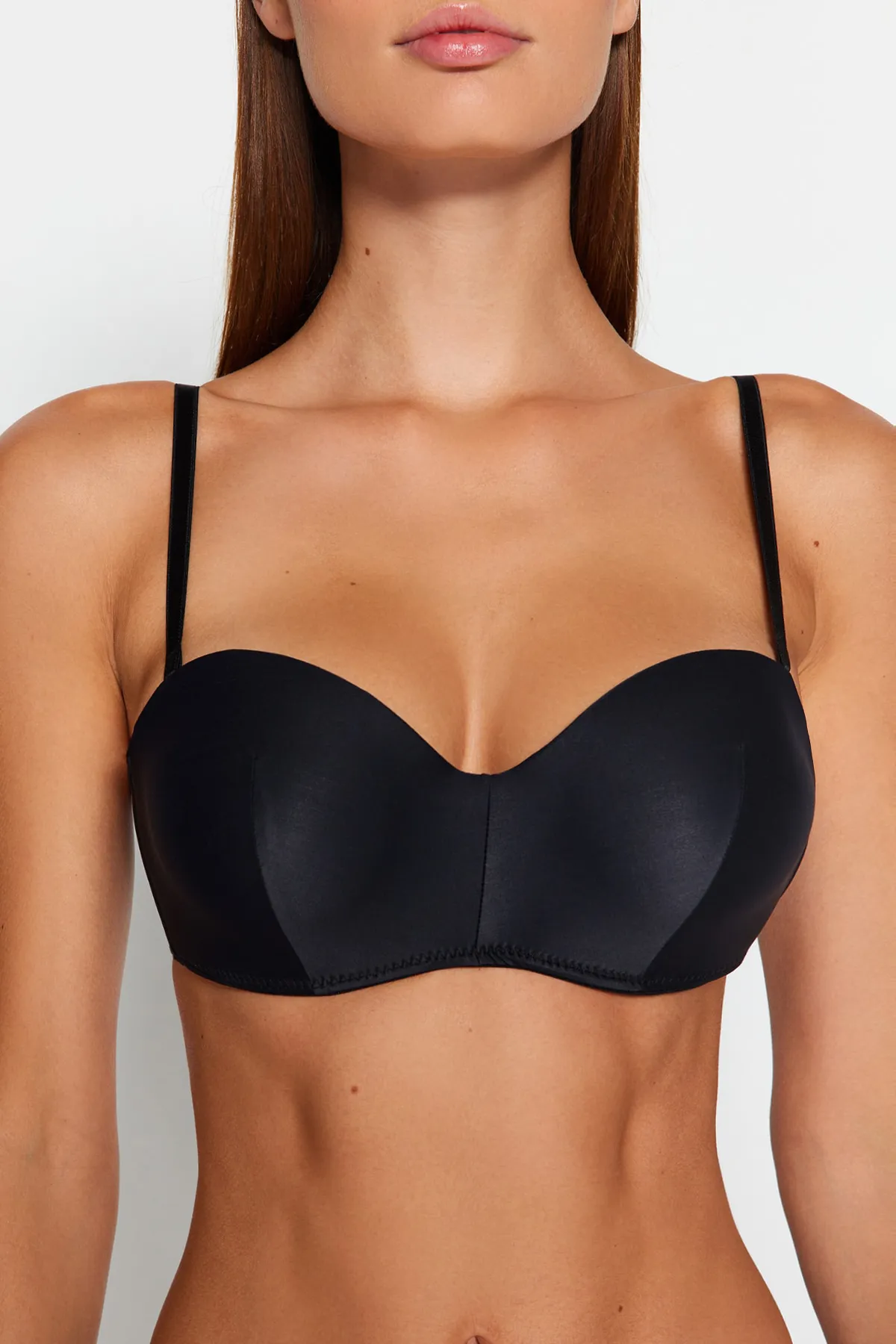 Trendyol Collection  Schwarzer Push-Up-BH aus Strick mit abnehmbarem Träger und ganzen Körbchen und Seilträgern THMAW21SU0059